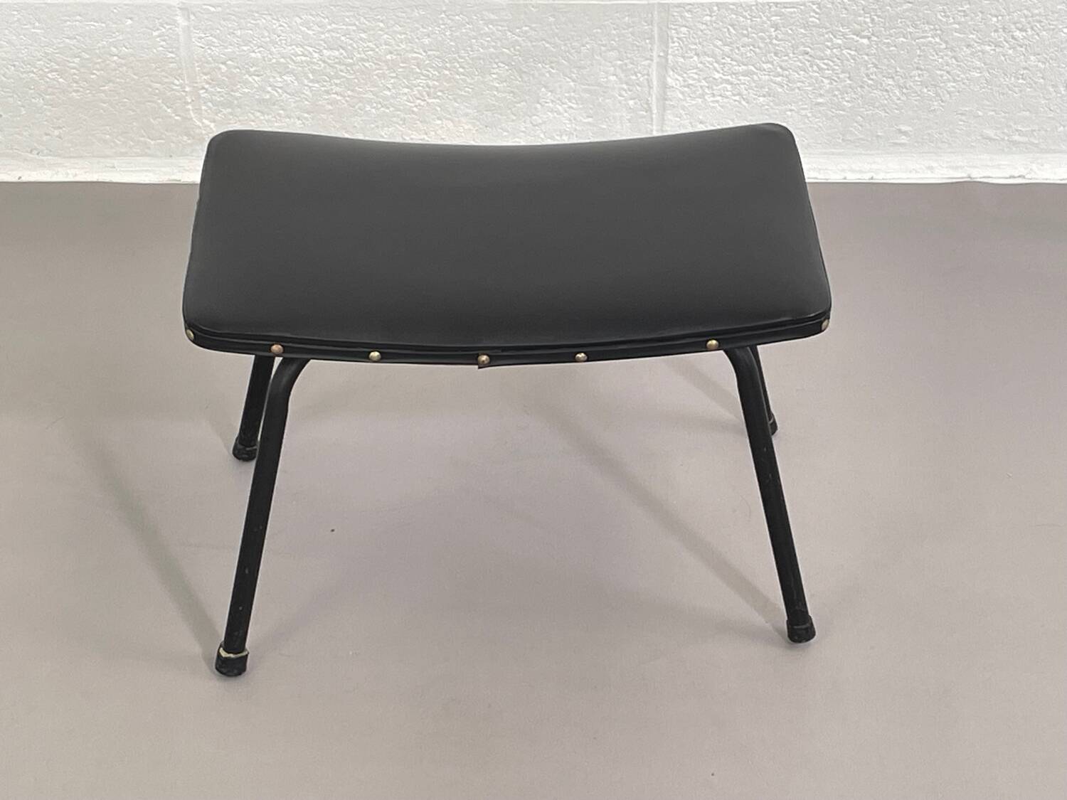 Pierre Guariche stool