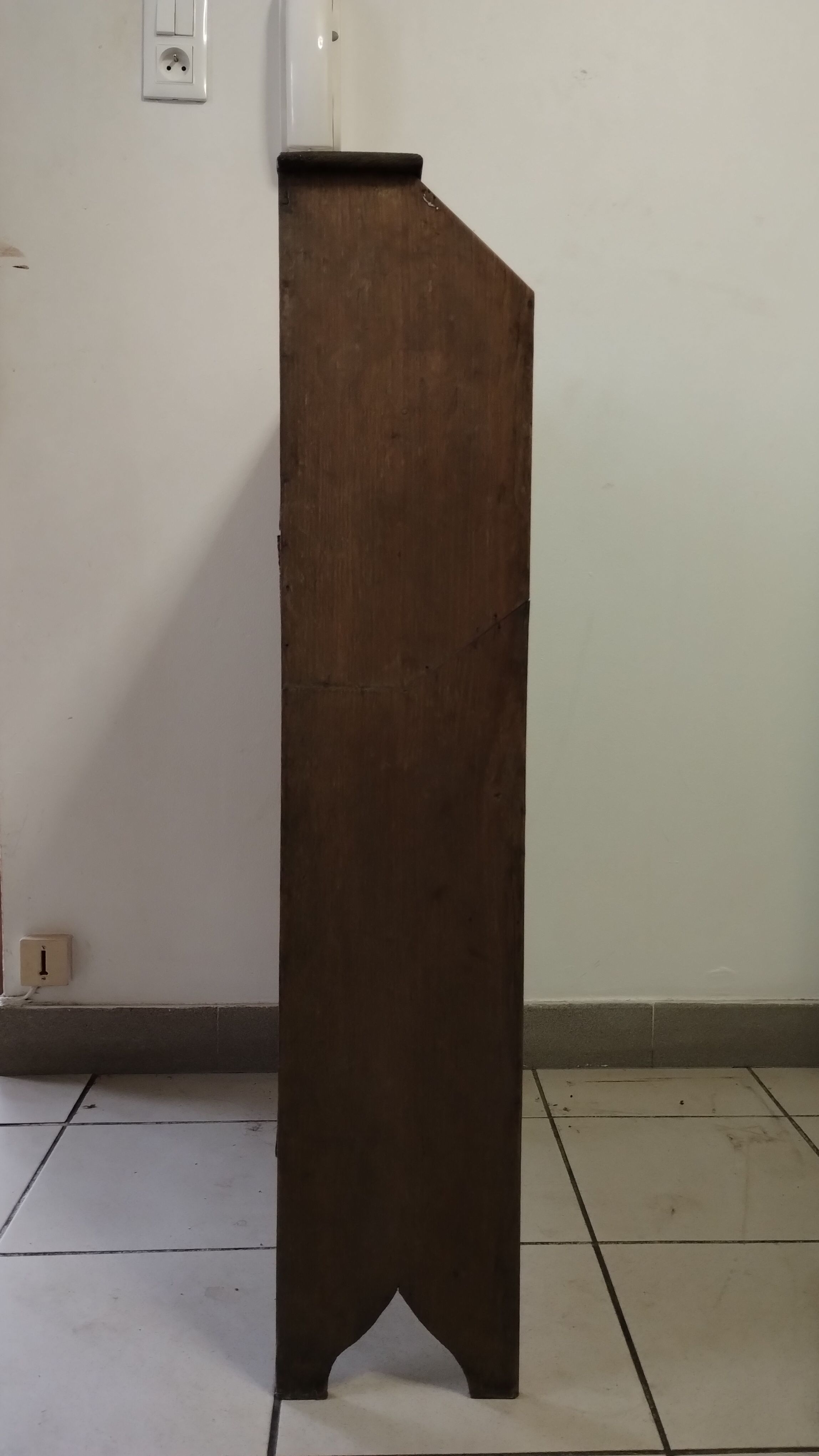 Trade cabinet cabinet