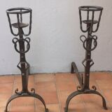 Paire de chenets en fer forgé