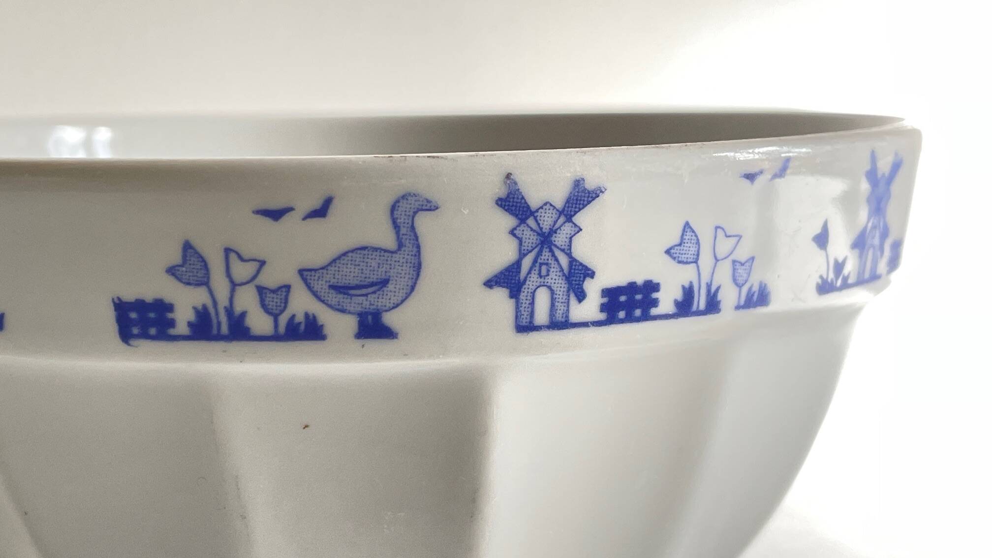 3 Earthenware Bowls by SATURNIA Italy