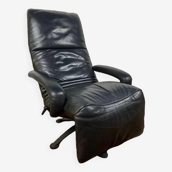 Jori relax armchair in black leather from the 80s