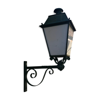 Garden lantern
