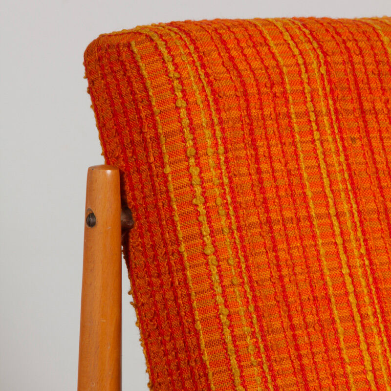 Paire de fauteuils en bois des années 1970