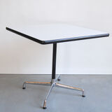 Contract Quadra dining table by Charles and Ray Eames for Vitra