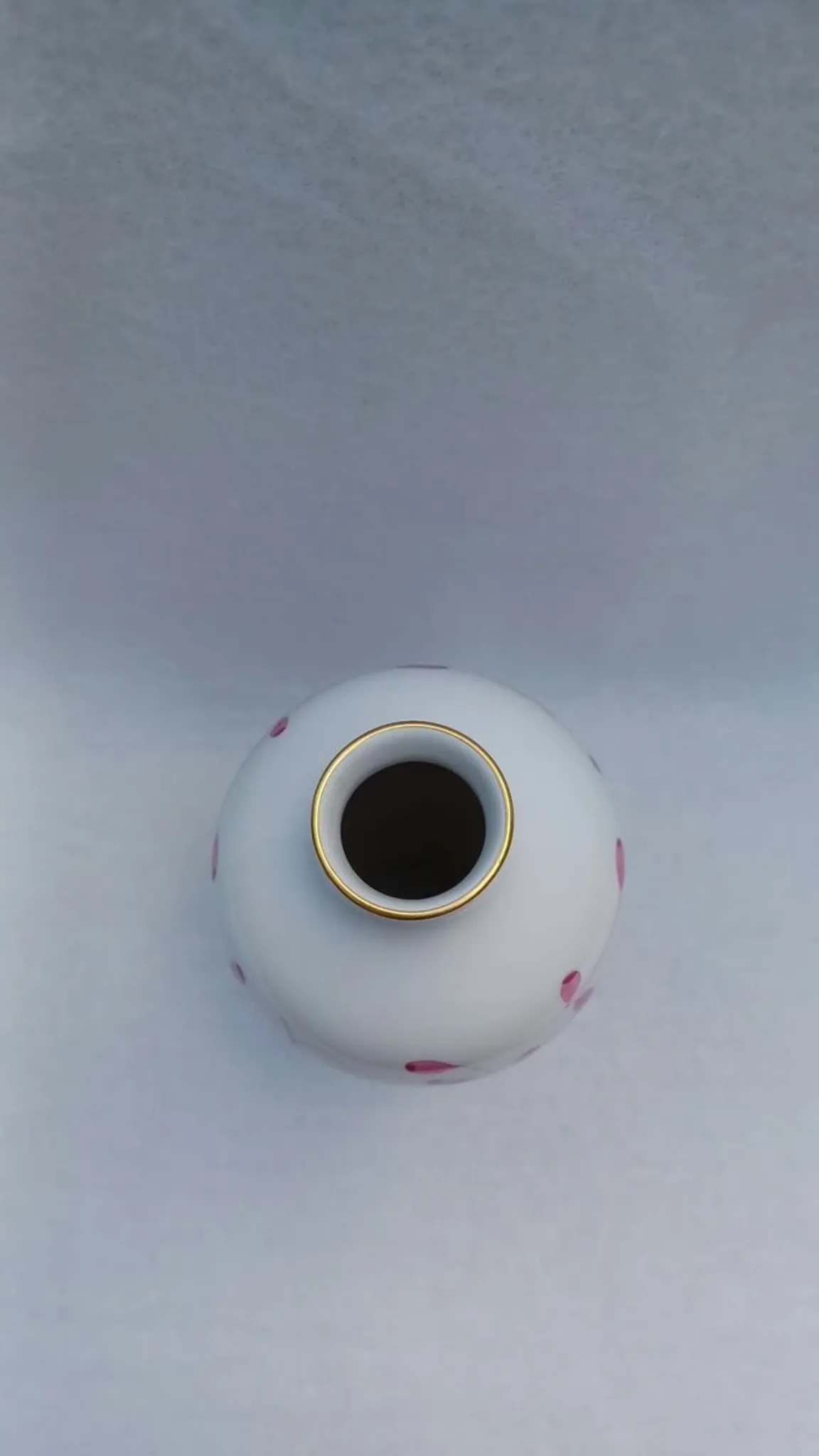 Vintage porcelain vase with Indian painting in purple by Meissen, 1980