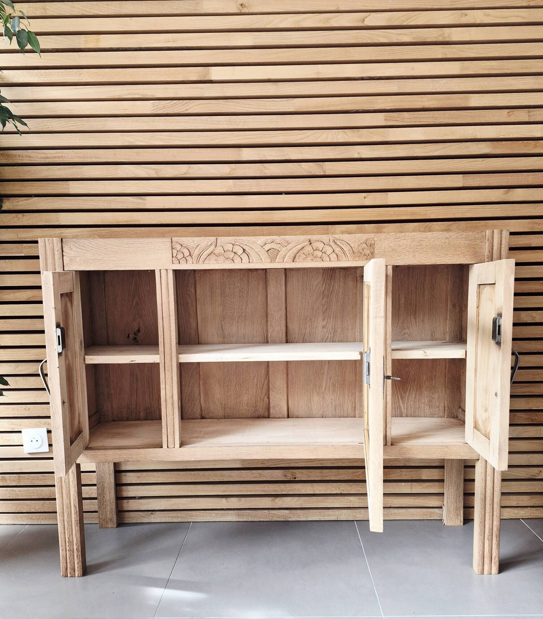 Enfilade / Art Deco display cabinet