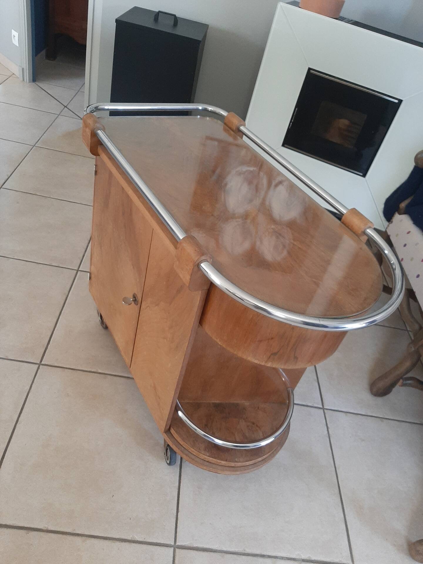 Art Deco bar furniture