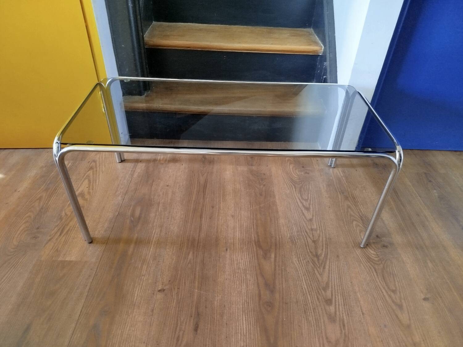 Italian design coffee table from the 70s