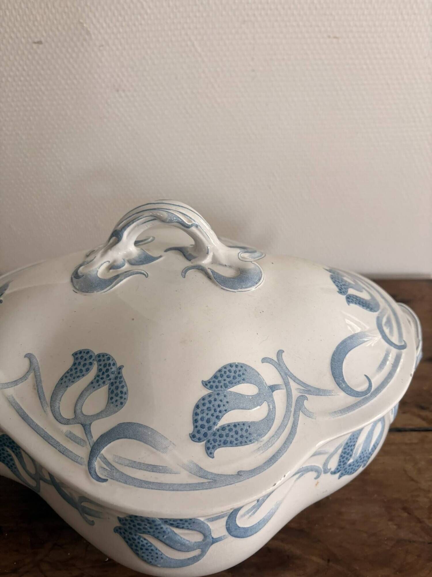 Antique Tircis Soup Tureen Sarreguemines Utzschneider & Cie Art Nouveau Earthenware