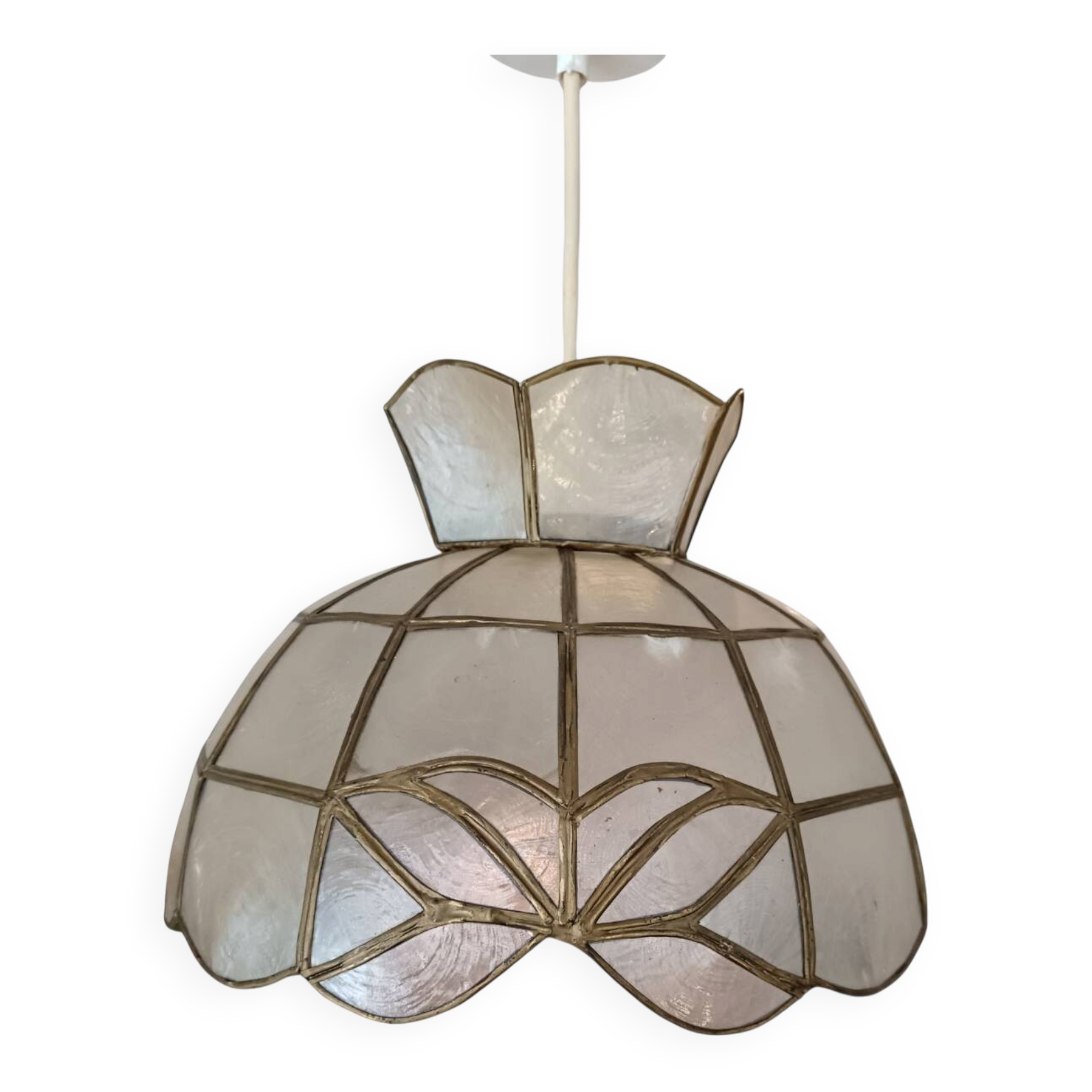 Vintage mother-of-pearl pendant