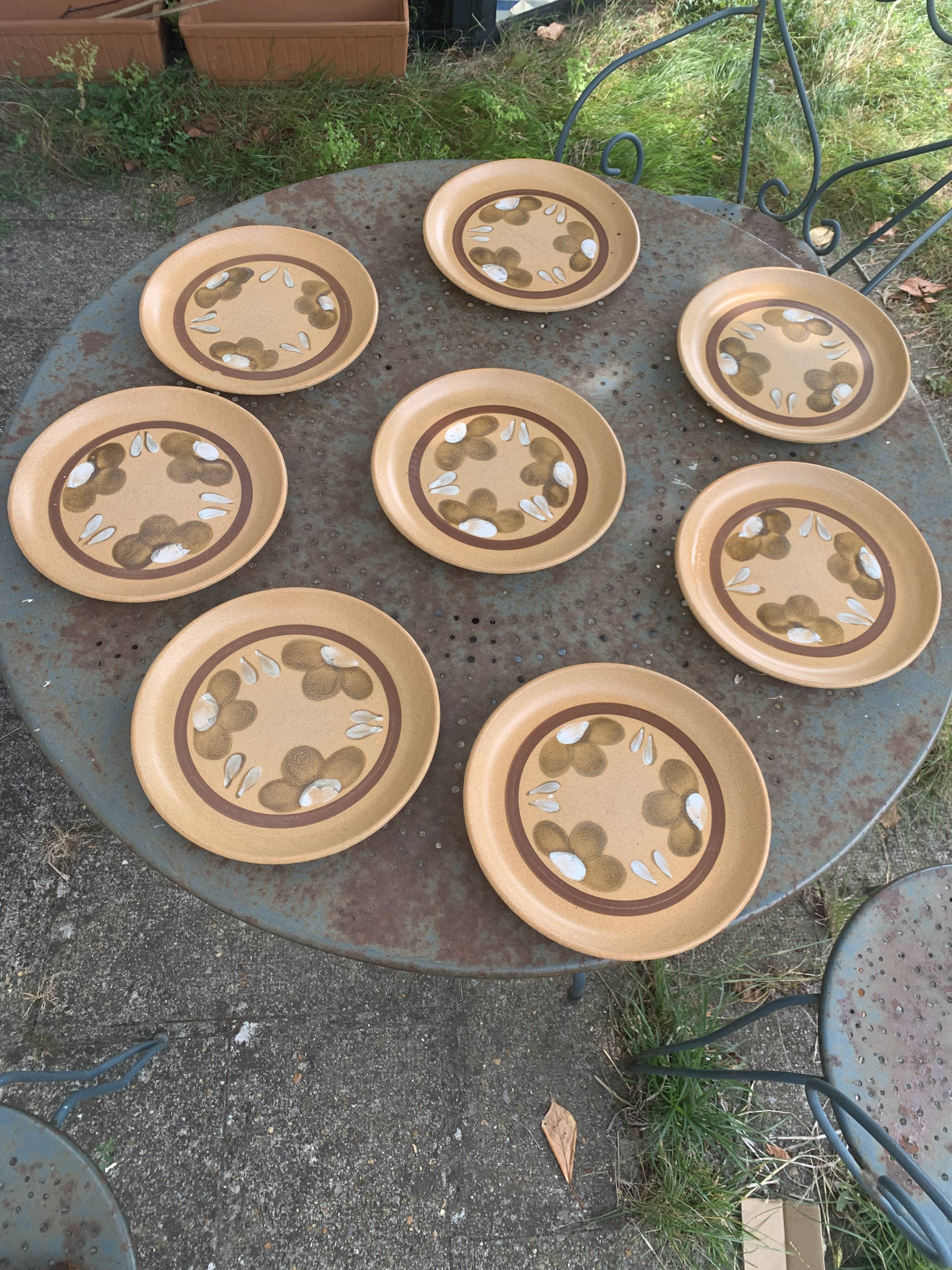 8 vintage Sarreguemines stoneware flower pattern dinner plates, France