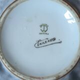 Camille THARAUD Signed circular porcelain box. 15 cm