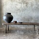 Grande table basse arrondie en teck asiatique ancien