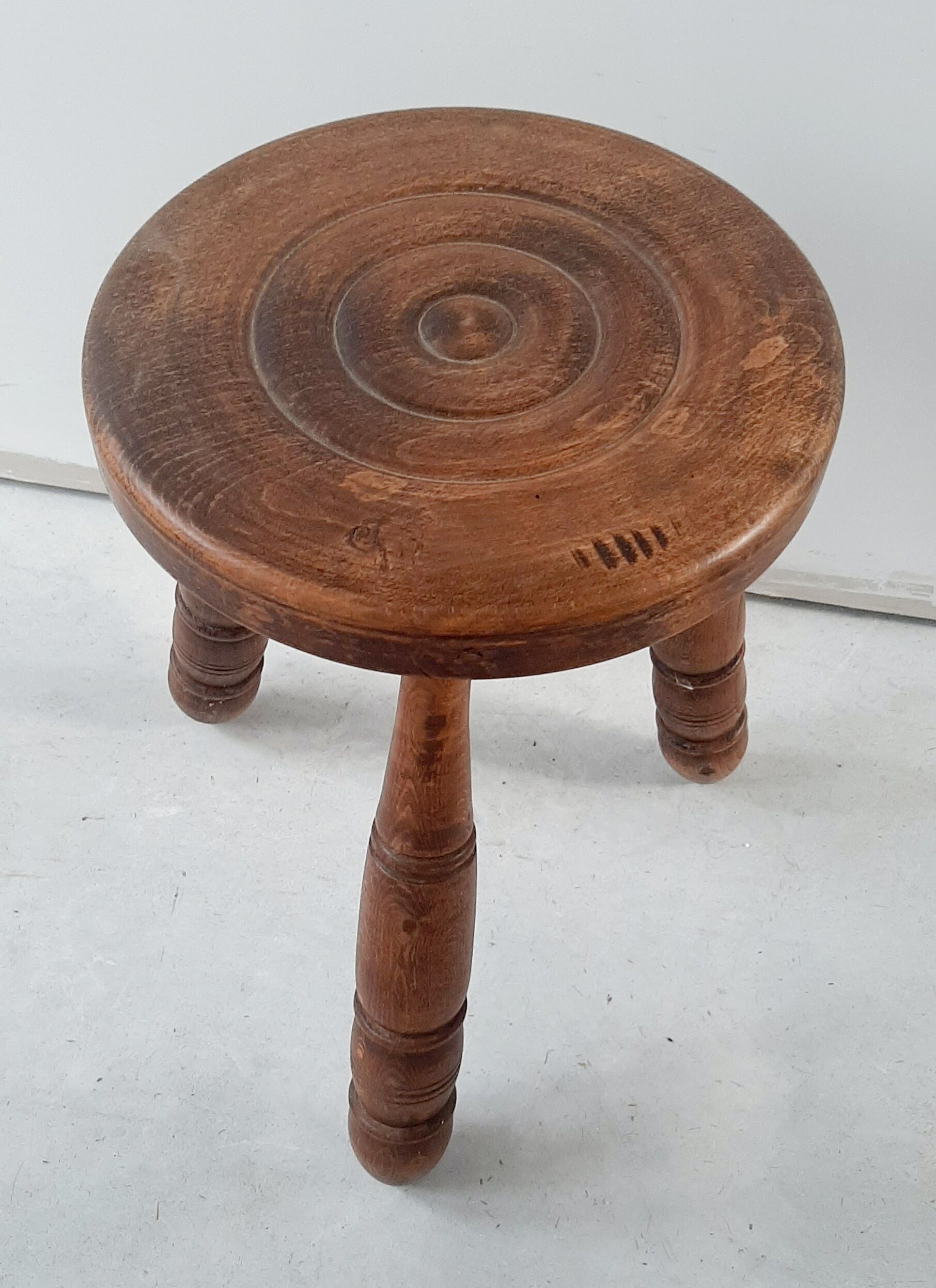 50s tripod farm stool