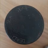 Vase noir signé