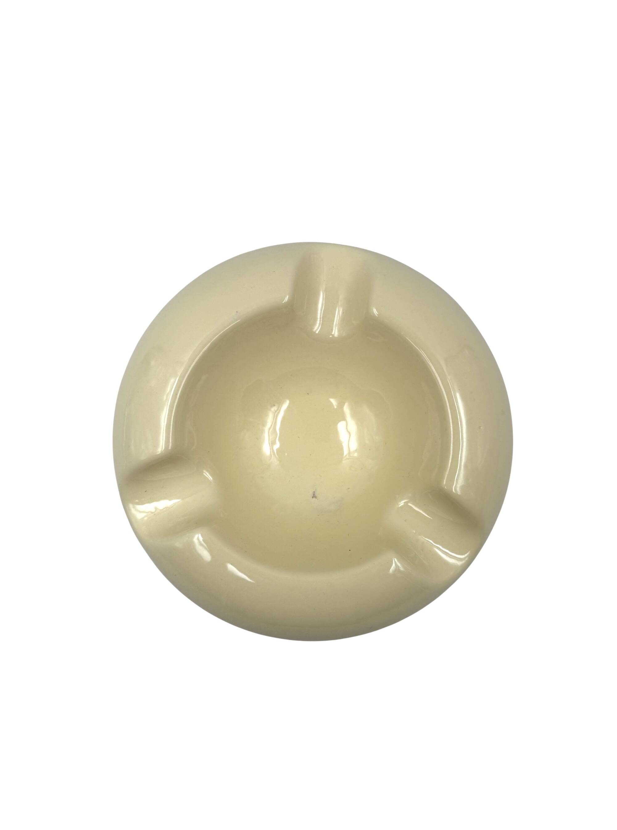 Space age cream ceramic ashtray, Sicart Italy 1970s