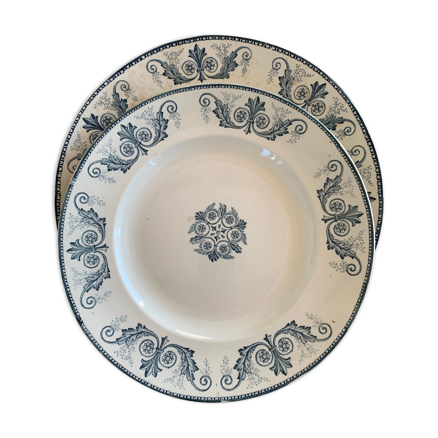 Lot  2 plats ronds