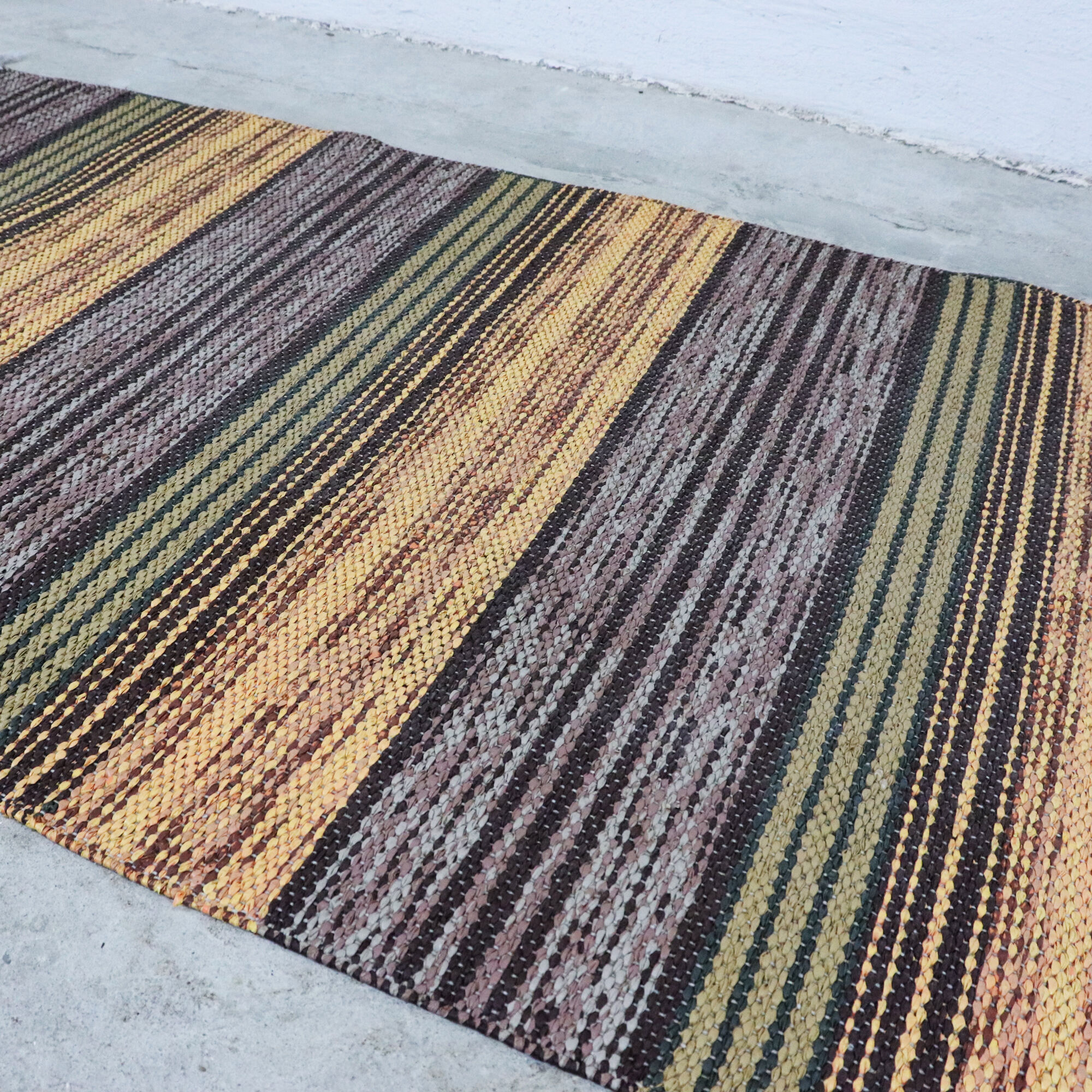 Matta No.22, braided plastic, 125 x 70 cm