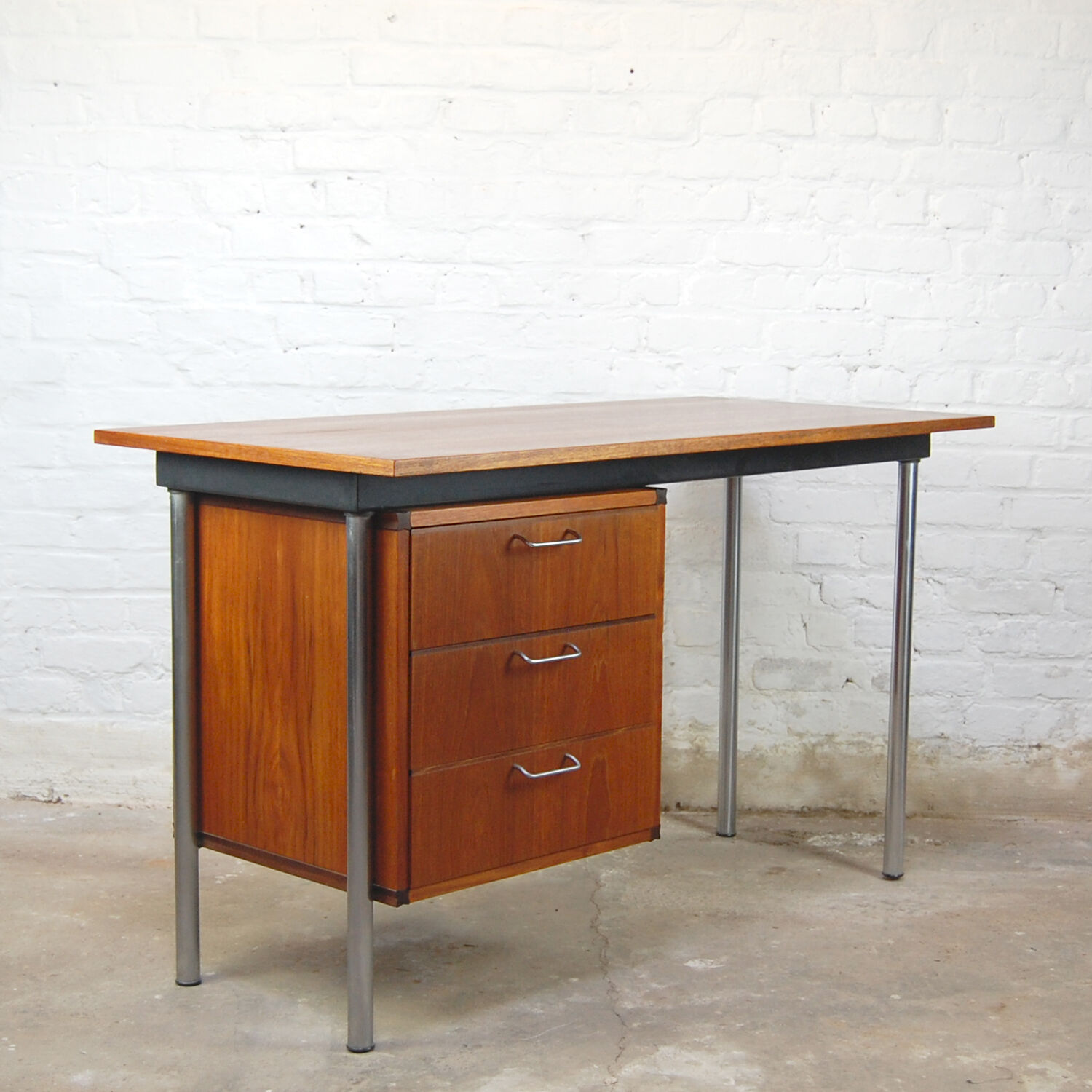Desk ET62 by Cees Braakman for Pastoe 1950s