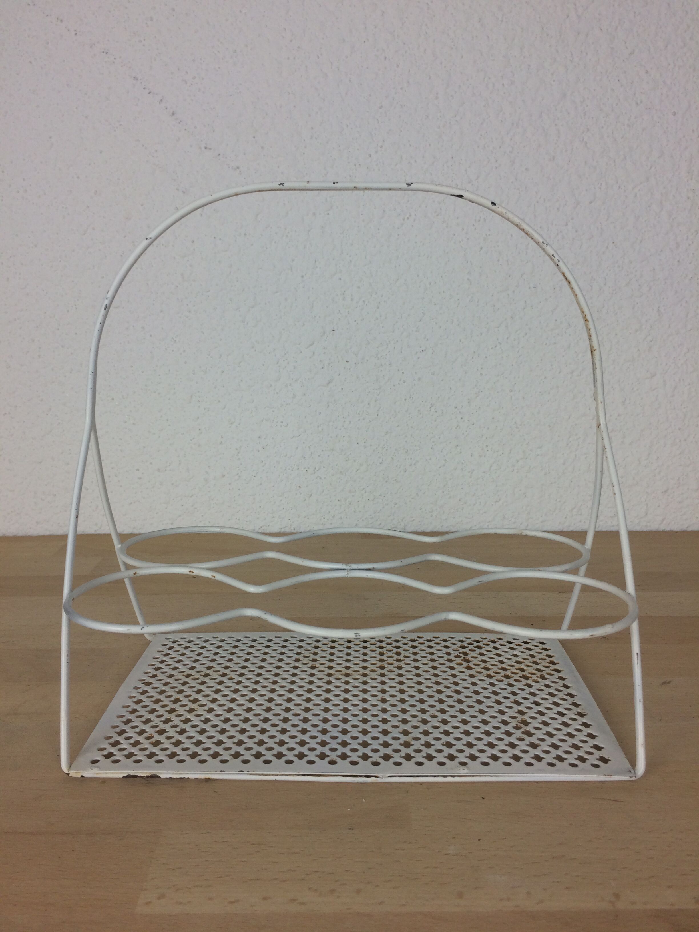 Tray wears cups perforated sheet metal, 50s