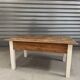 Table basse en bois avec tiroir