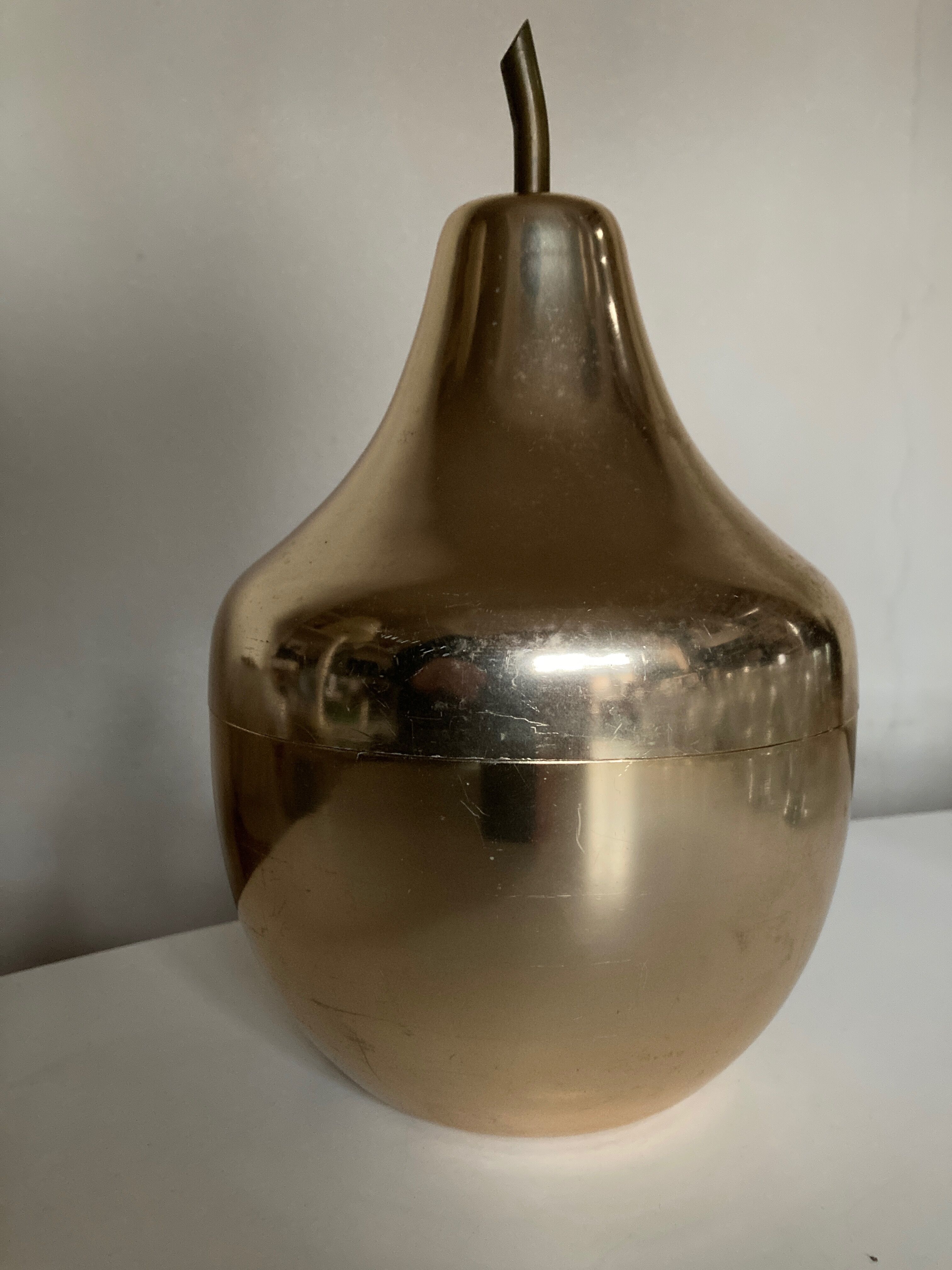 Metal pear ice bucket 1960 Italian work