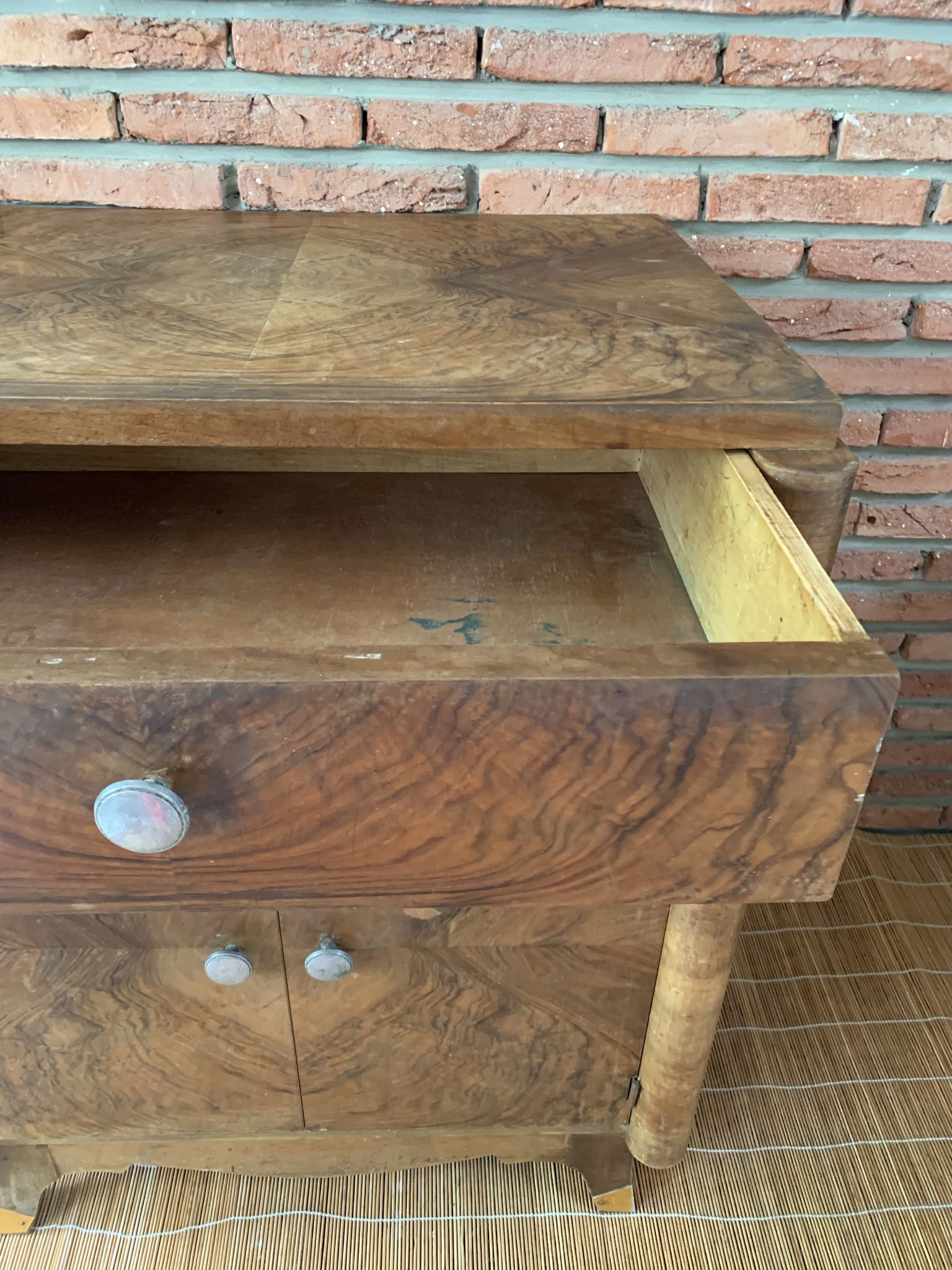 Furniture bar