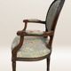 Fauteuil médaillon de style Louis XVI