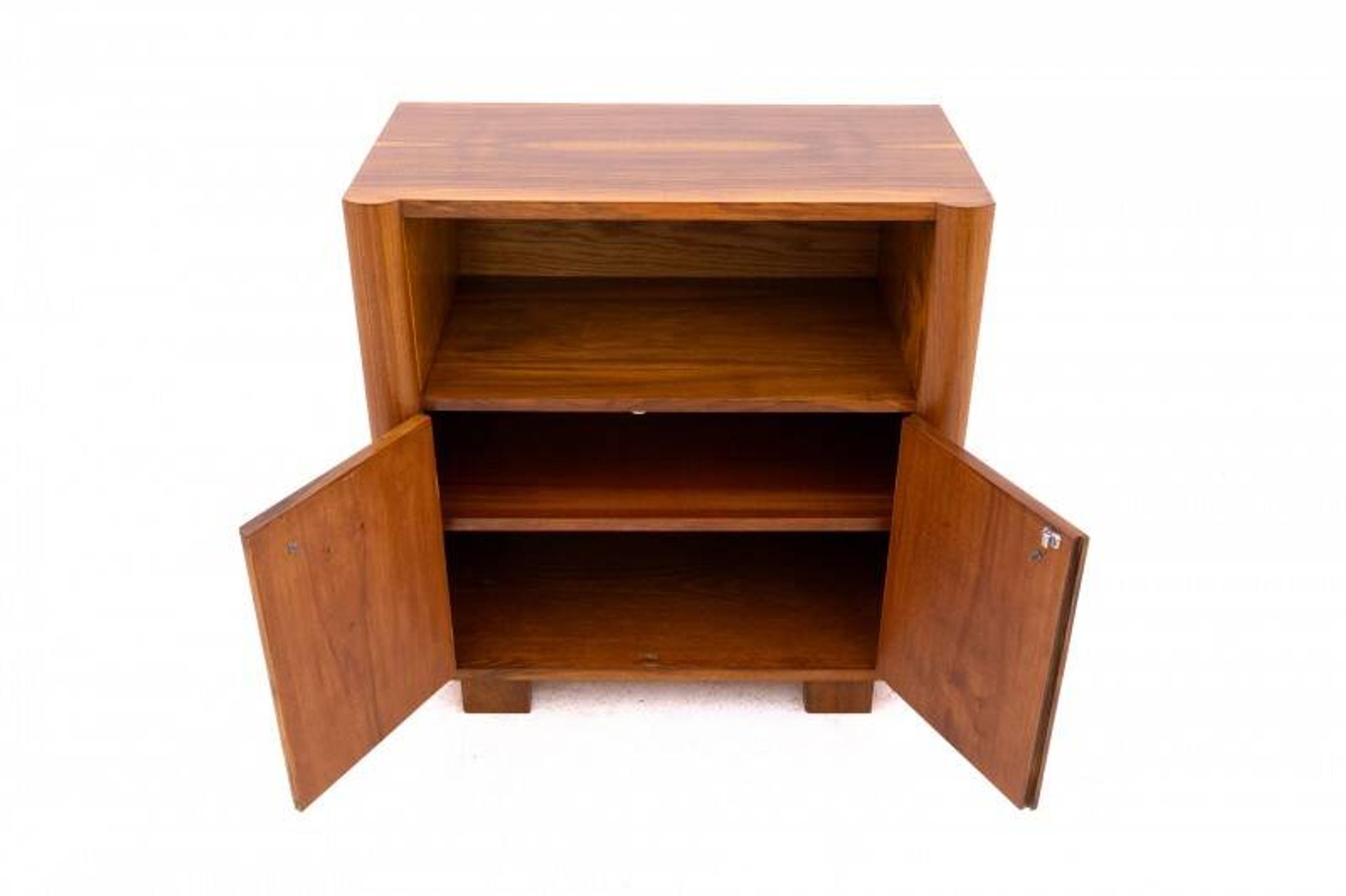 Art Deco chest of drawers from the 1950s, Poland. After renovation.