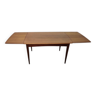 Mid century teak dining table with curved top, Denmark 1960s