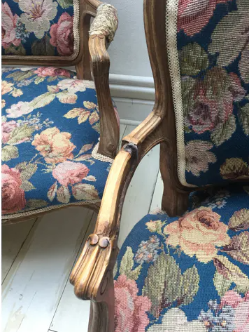 Shepherdess & sofa set