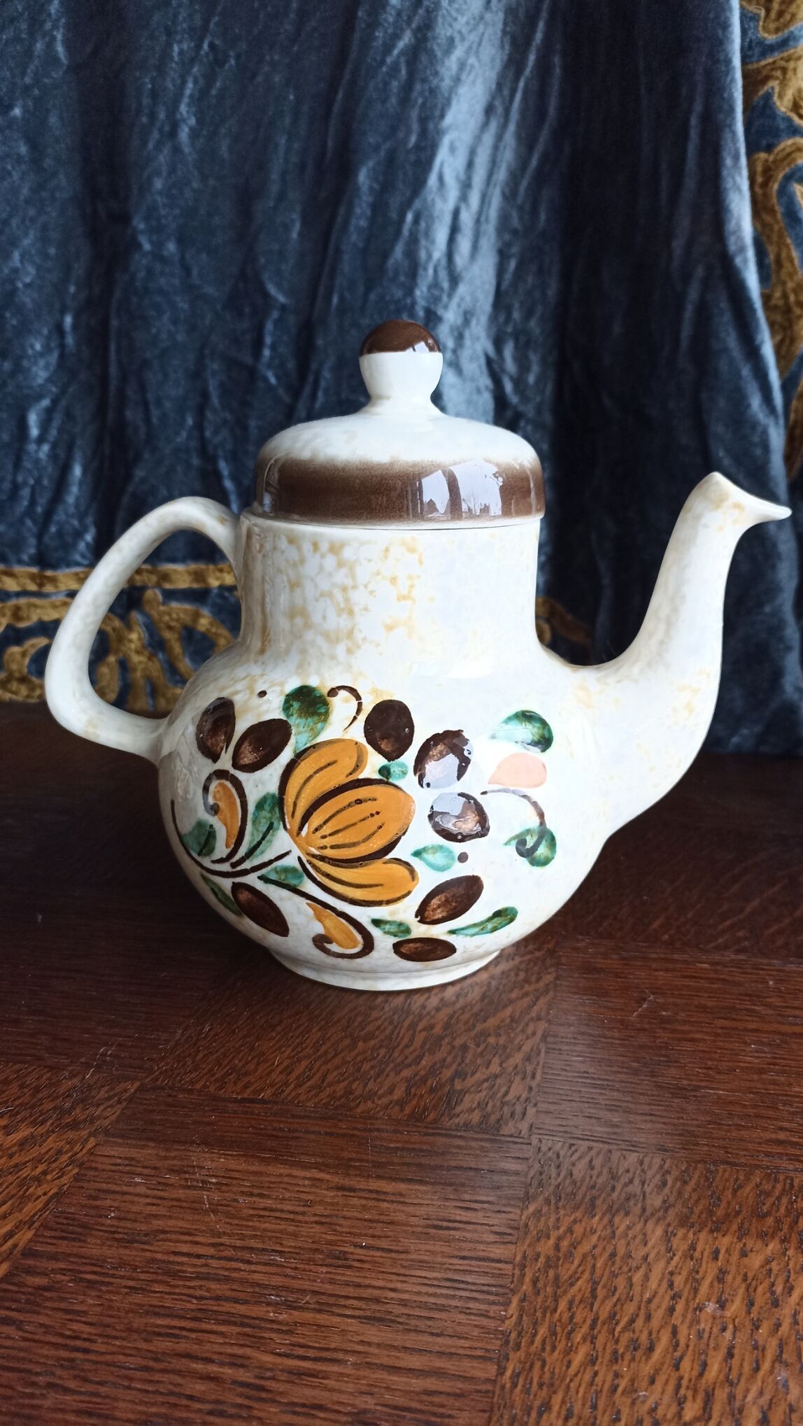 Part of coffee service Boch La Louvière - Corfu