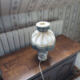 Ceramic lamp with floral decor