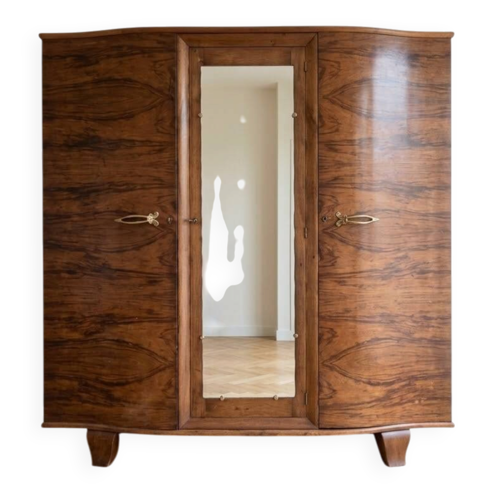Vintage 1950s wardrobe in wood with a rosewood effect.