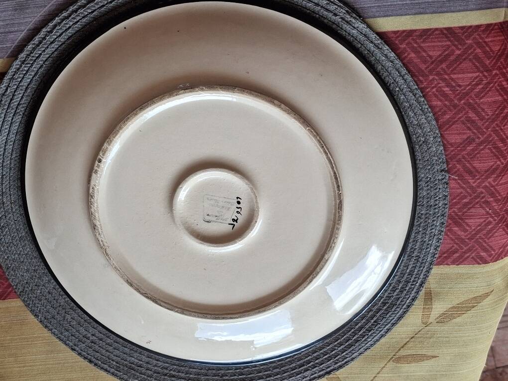 Hand-painted ceramic plate from Brittany, vintage (1960-1970)🌸