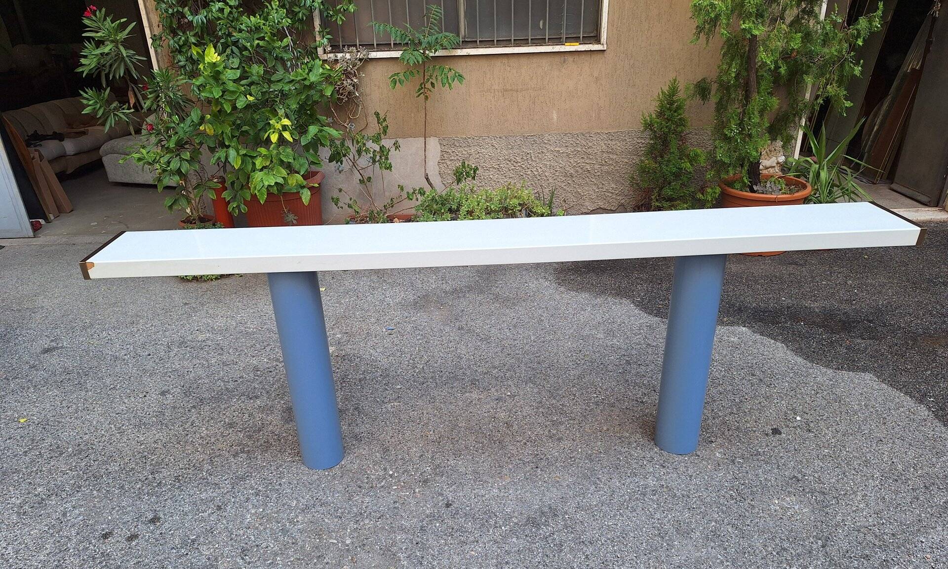 Console in White Lacquer with Cylindrical Plastic Legs by Tresoldi Salvati, 1980s