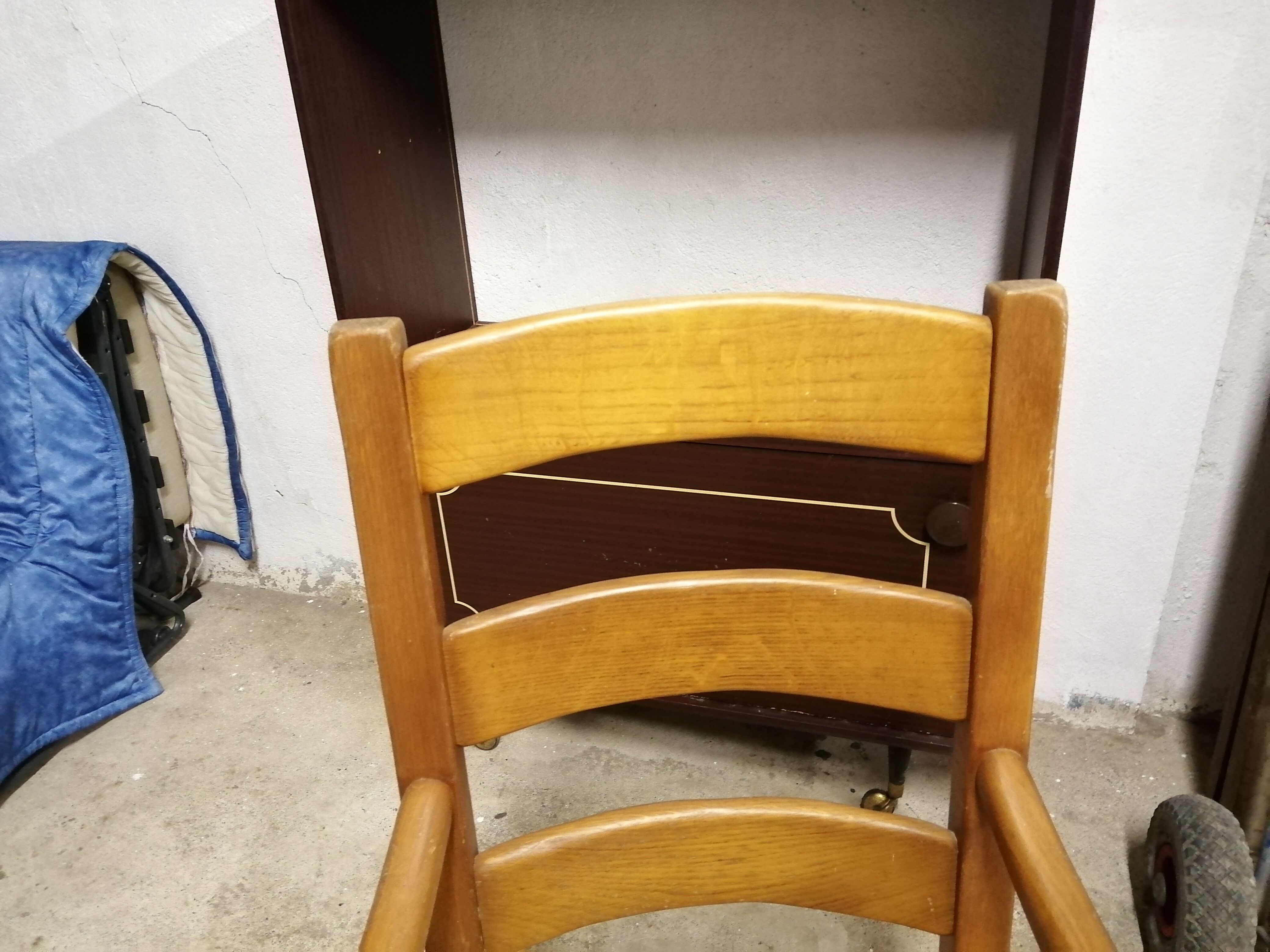 Country armchair in solid oak