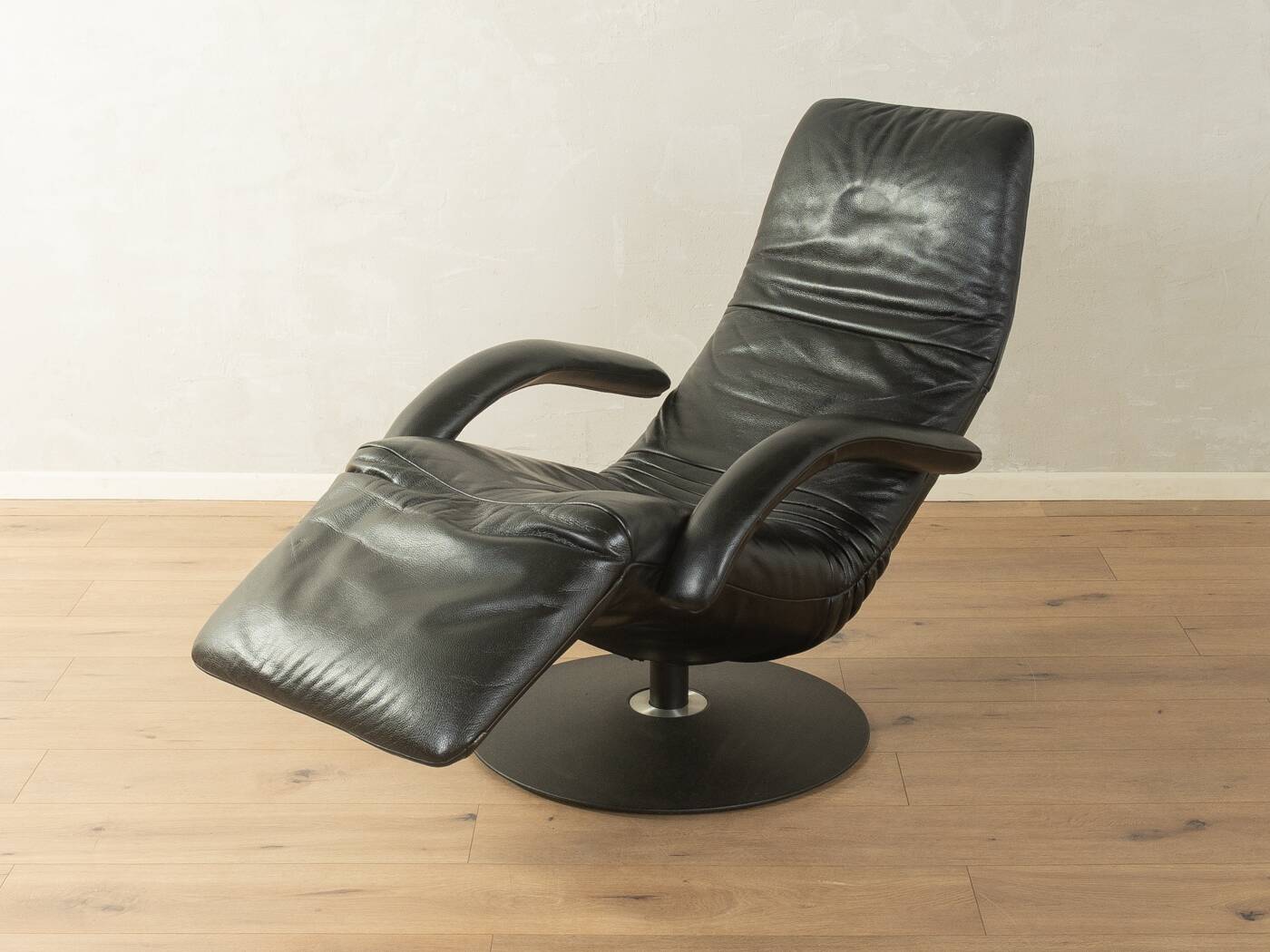 JR-7360 Yoga Relax armchair by JORI, 1980s, black leather