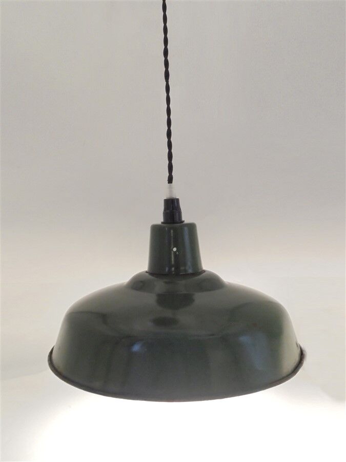 Enamelled sheet metal suspension