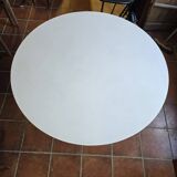 Tulip foot table from the 70s, 120cms in diameter