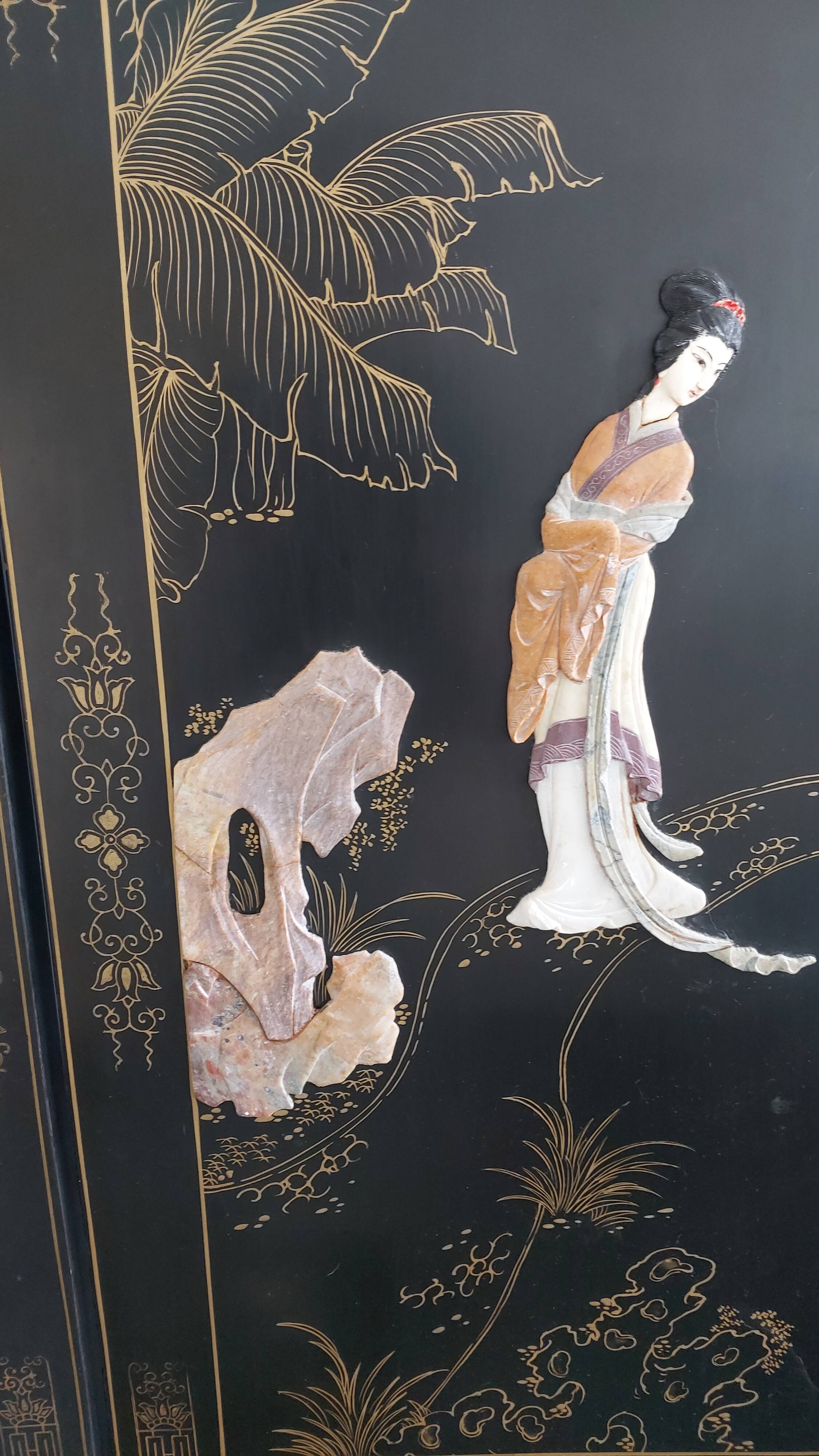 Chinese screen in black lacquer and marble stone