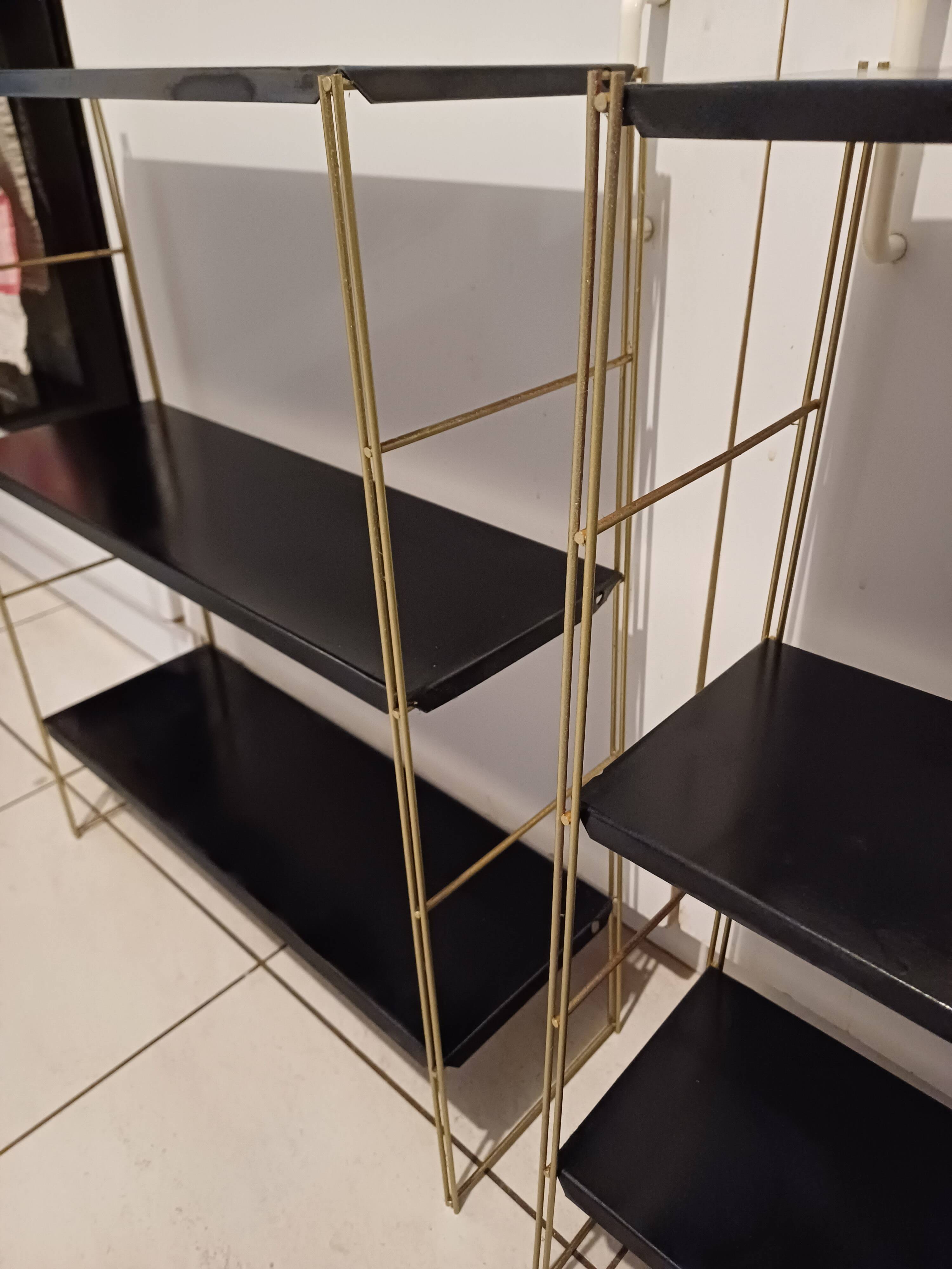 Pair of String Tomado shelves from the 1960s