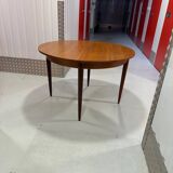 Scandinavian round table