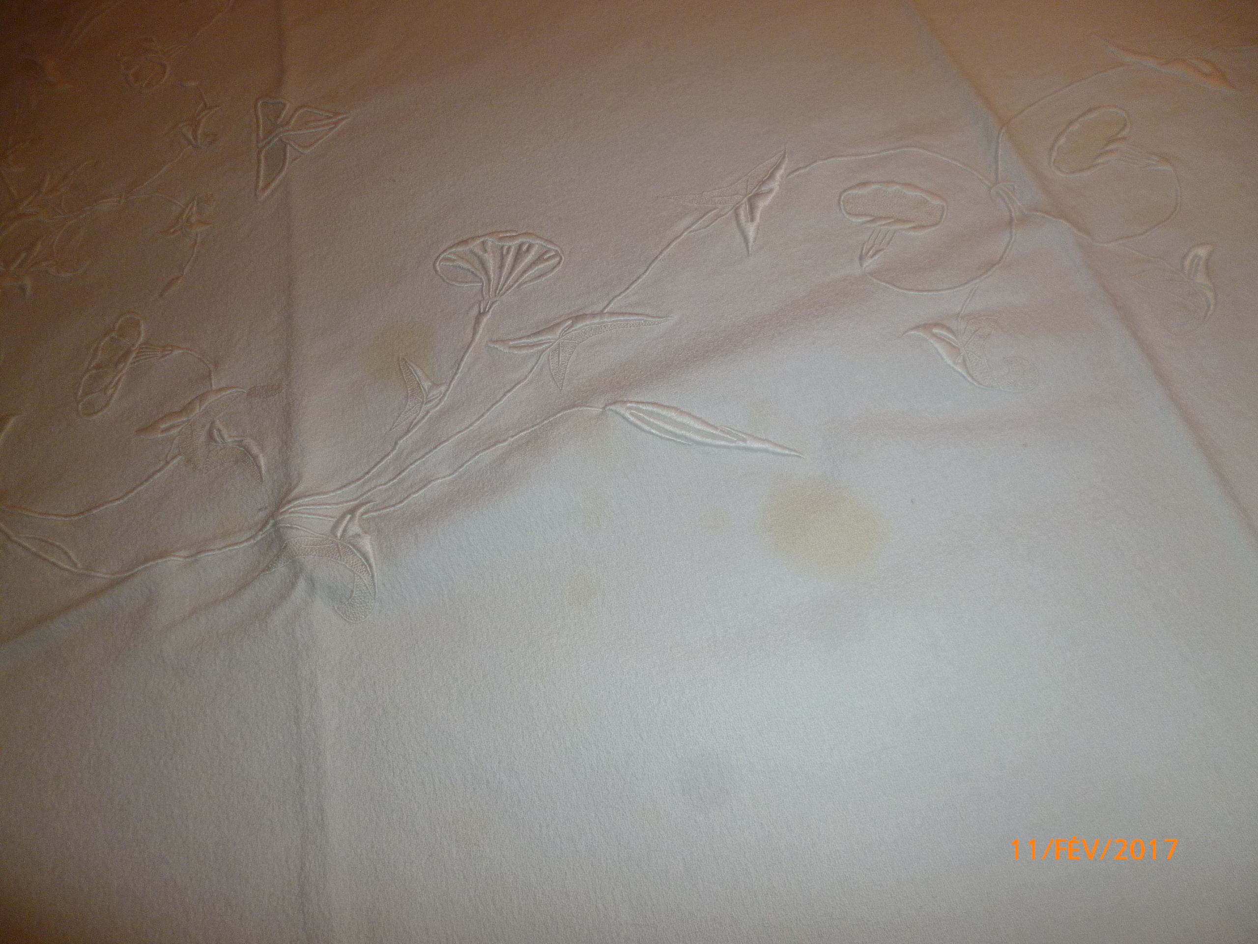 all tablecloth linen and towels 12 old lin brodees tables