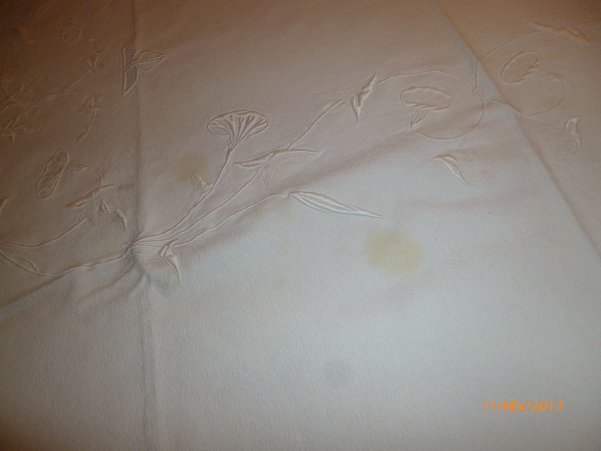 ensemble  nappe lin  et 12 serviettes tables  lin brodees anciennes