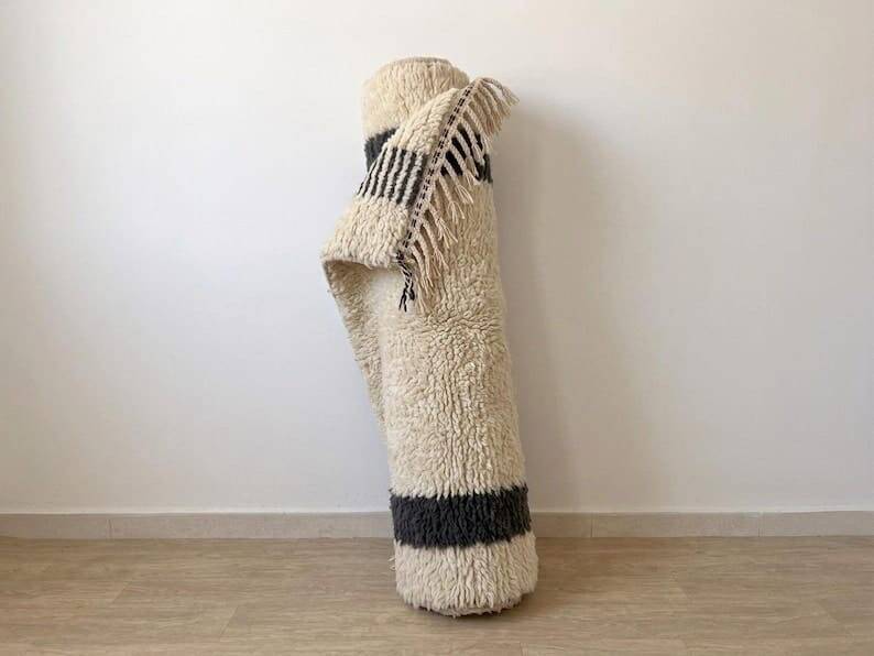 Handmade traditional Beni Ouarain rug size 150/250 cm