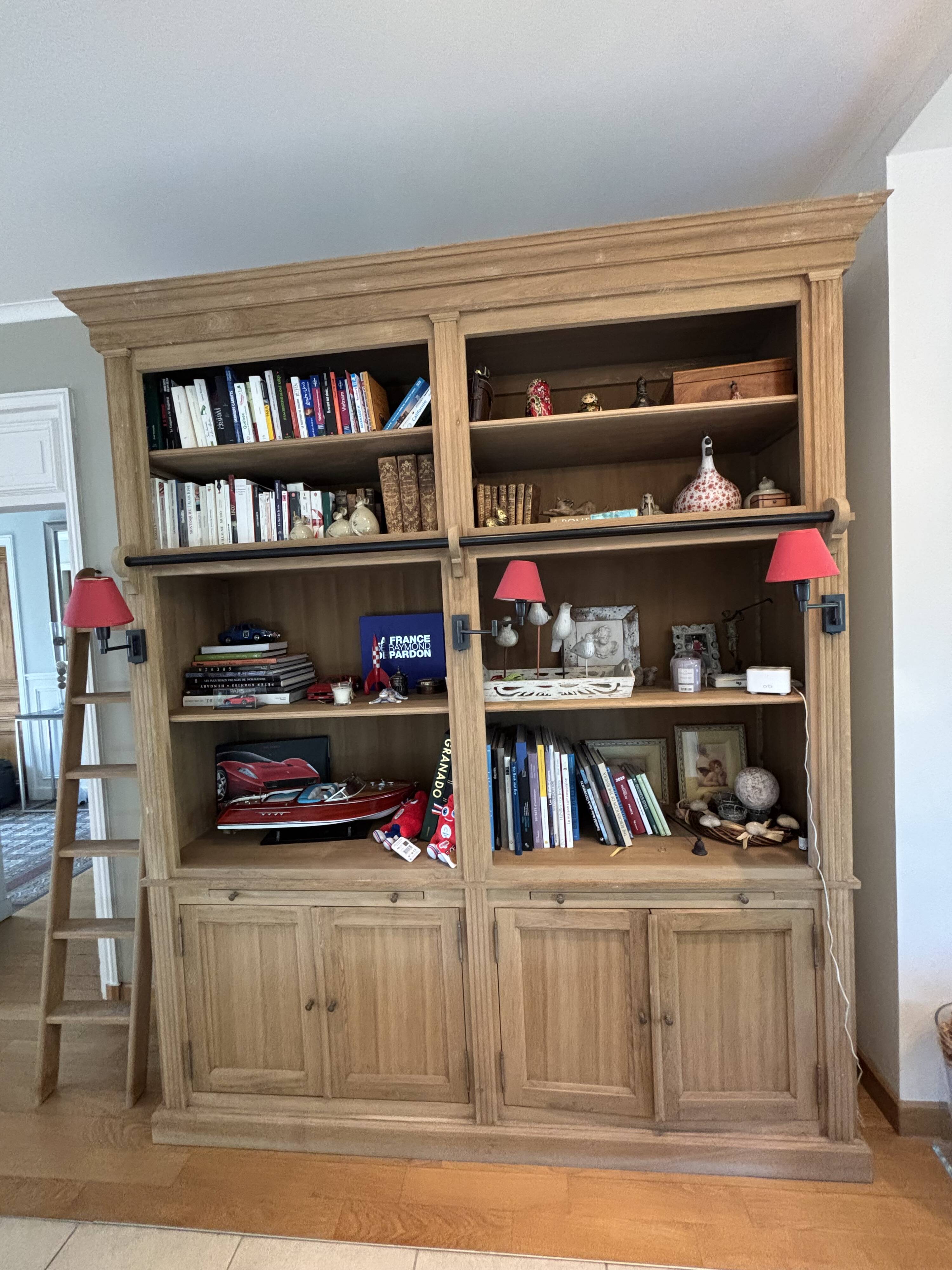 Flamant library model Balmore