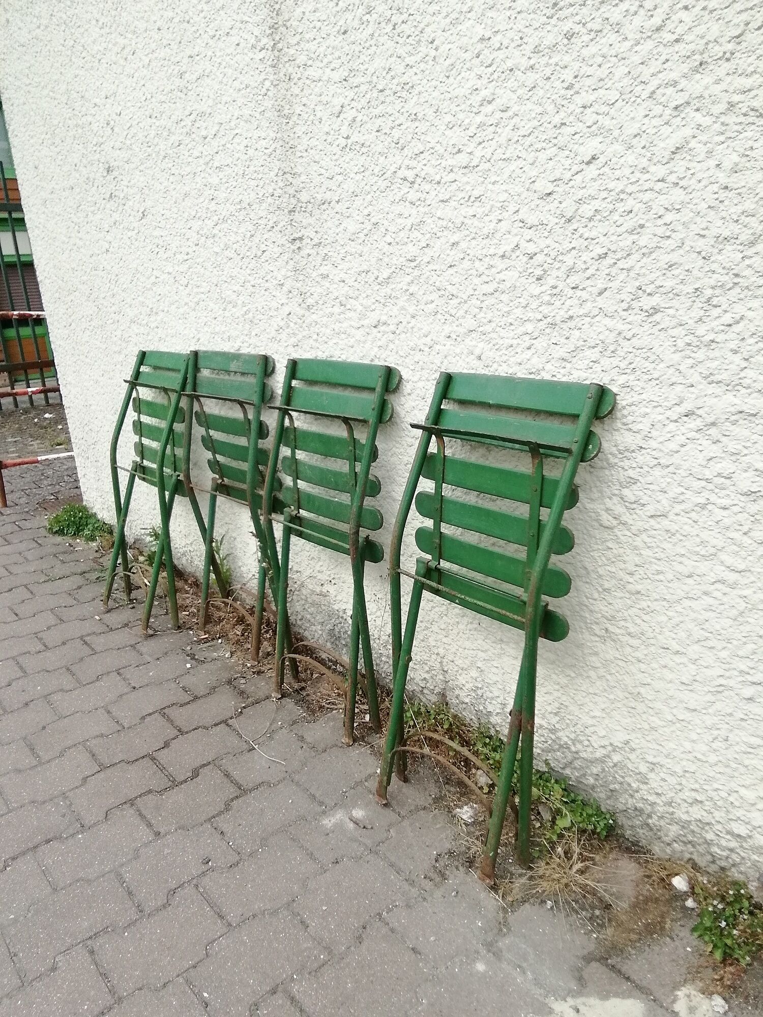 4 old iron and wood garden folding chairs