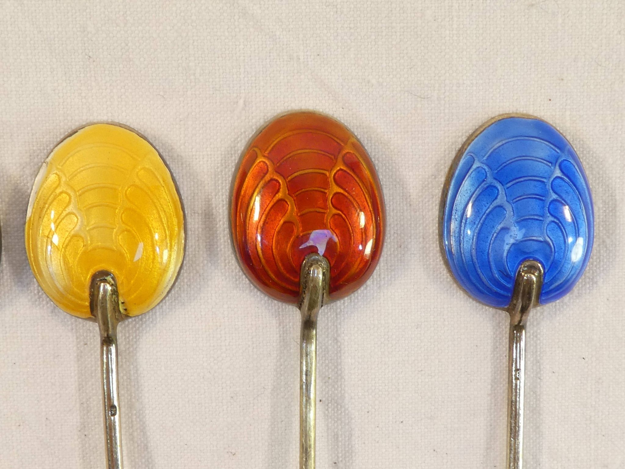 6 mocha spoons in solid silver vermeil and enamelled silver lion passant