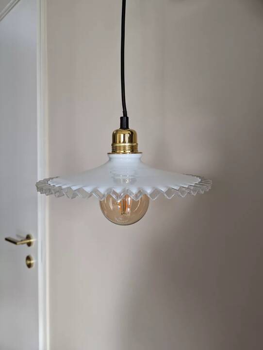 Set of 2 opaline light fixtures